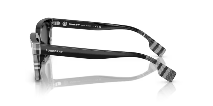 Burberry | 4392U - Briar | Black/check white black