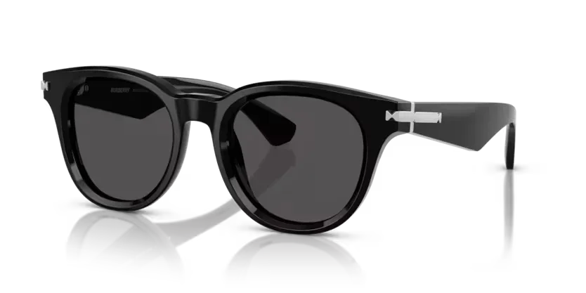 Burberry | 4439 | Black