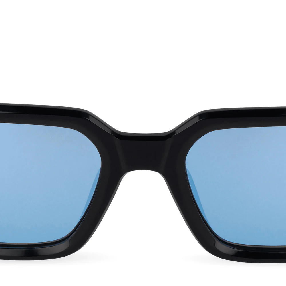 Police | SPLU82 | Zac Efron Signature Shiny Black Smoke Mirror Blue