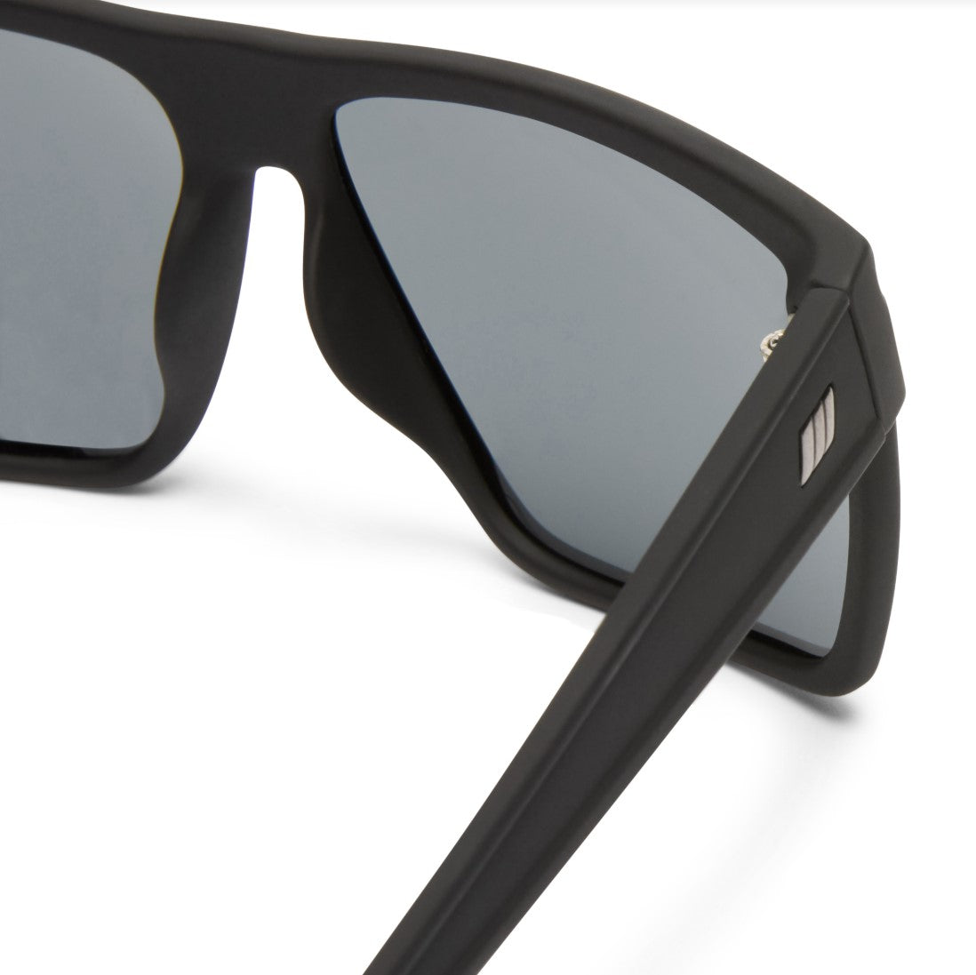 Le Specs | Dirty Magic | Black Rubber