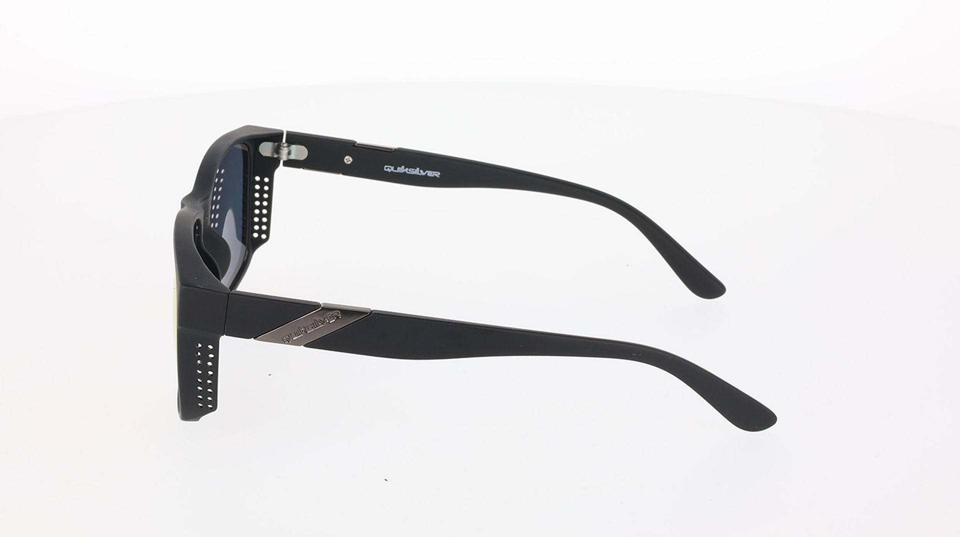 Quiksilver_QS1013_Capsized_Black_Rubber_Red_Mirror_5