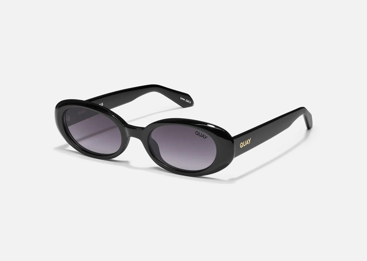 Quay | Felt Cute | Black/Smoke