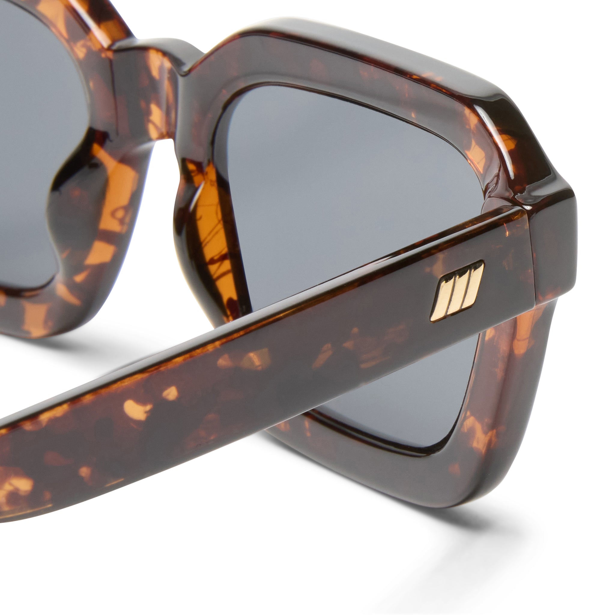 Le Specs | Impossible | Tokyo Tort