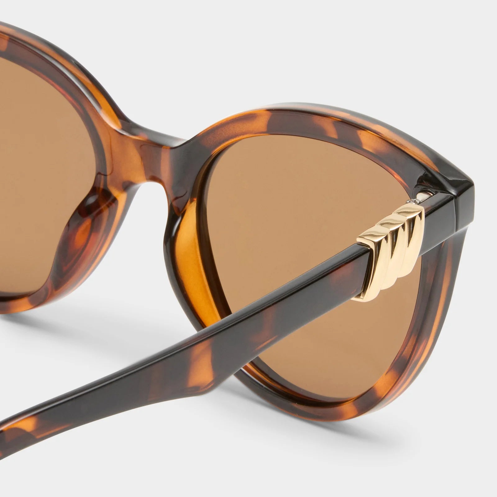 Le Specs | The Muse | Tort
