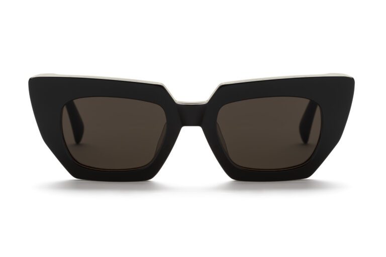 AM Eyewear | Little Red | Black