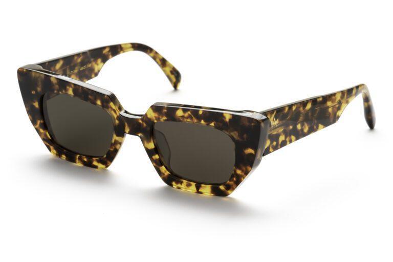 AM Eyewear | Little Red | Tort - iKANDi Sunglasses