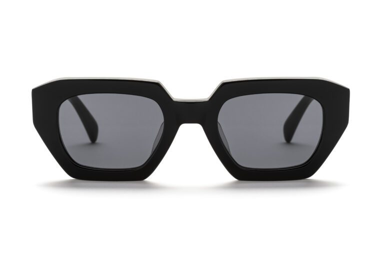 AM Eyewear | Hedi | Black