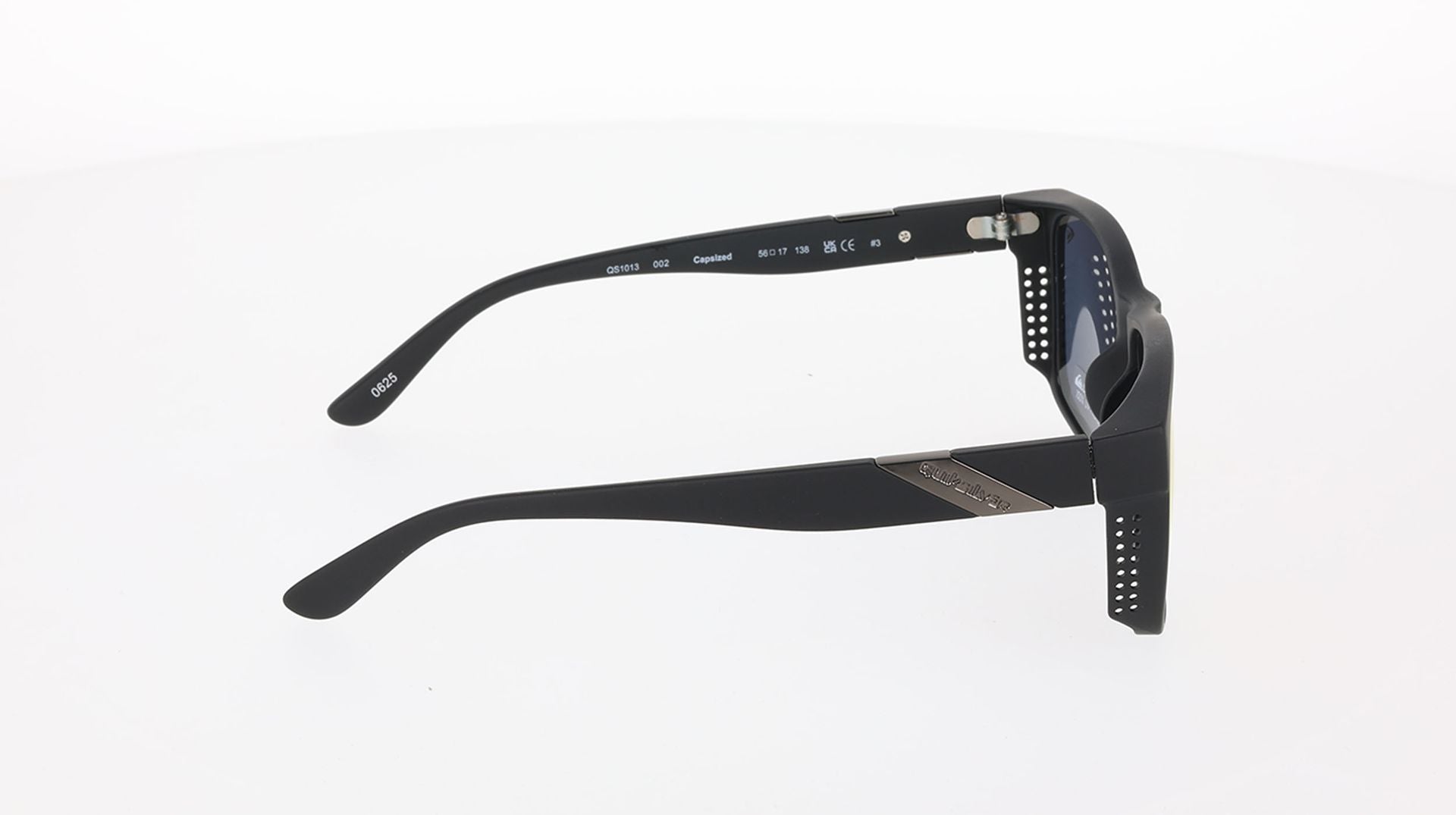Quiksilver_QS1013_Capsized_Black_Rubber_Red_Mirror_9