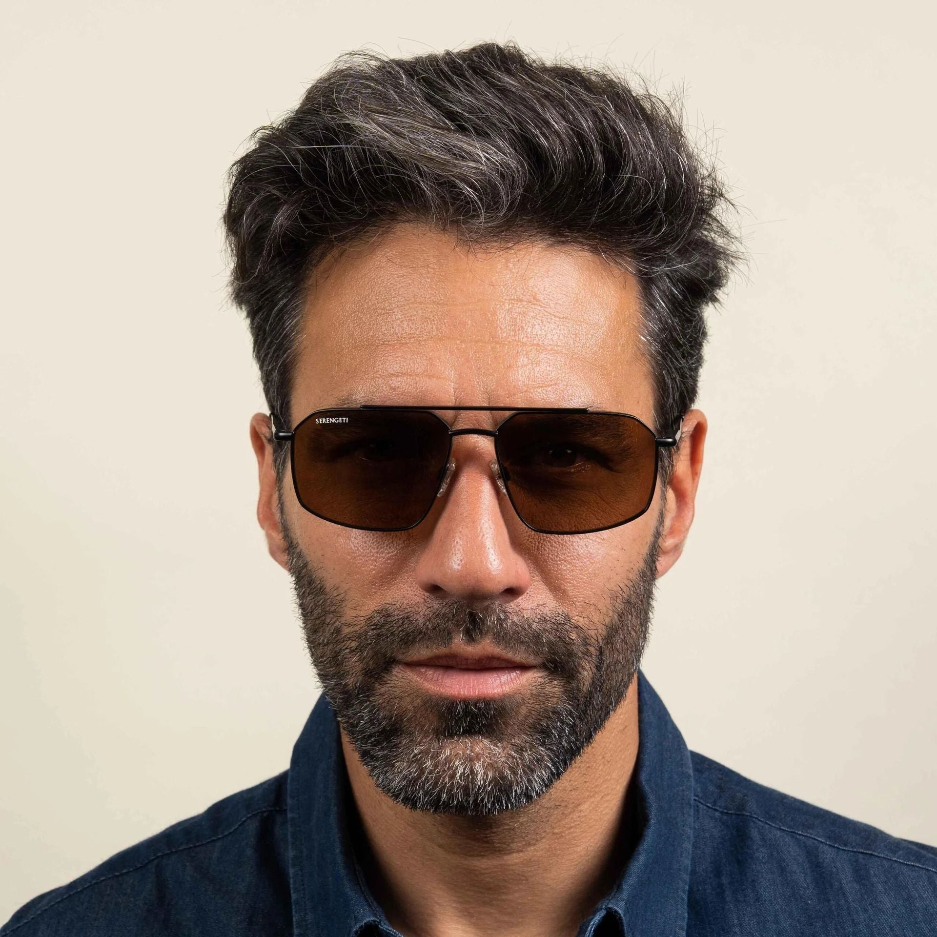 Serengeti_SS546003_Wayne_Matte_Black_Brown_Photochromic_Polarised_5
