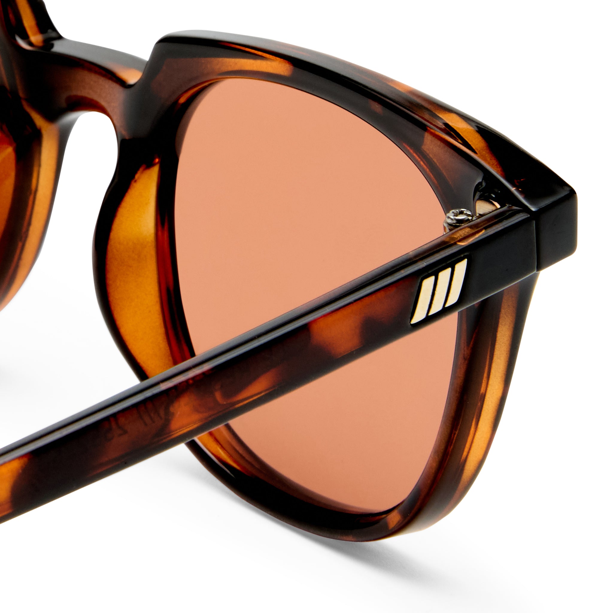 Le Specs |  Le Resolu | Dark Tort