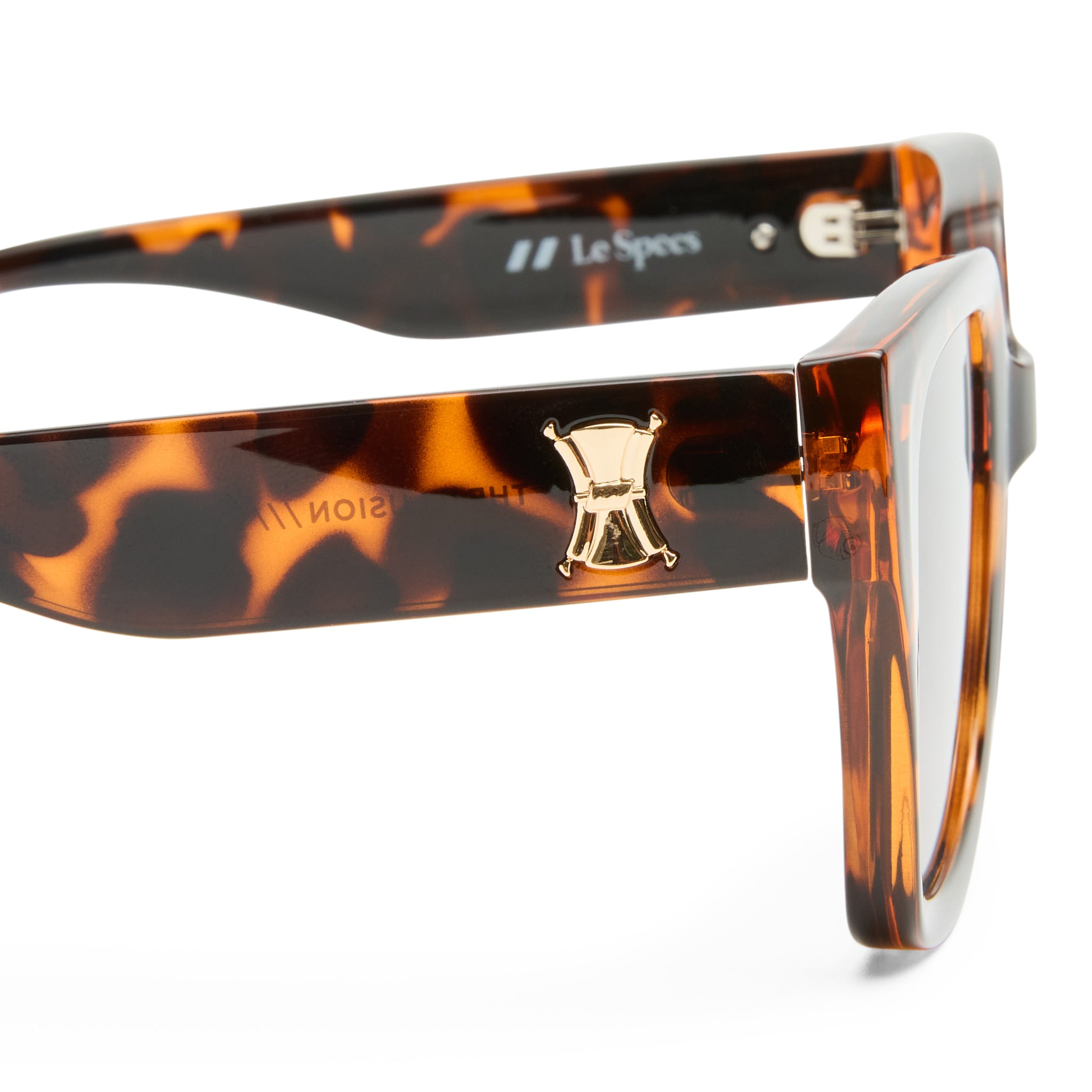 Le Specs |  The Illusion | Tort