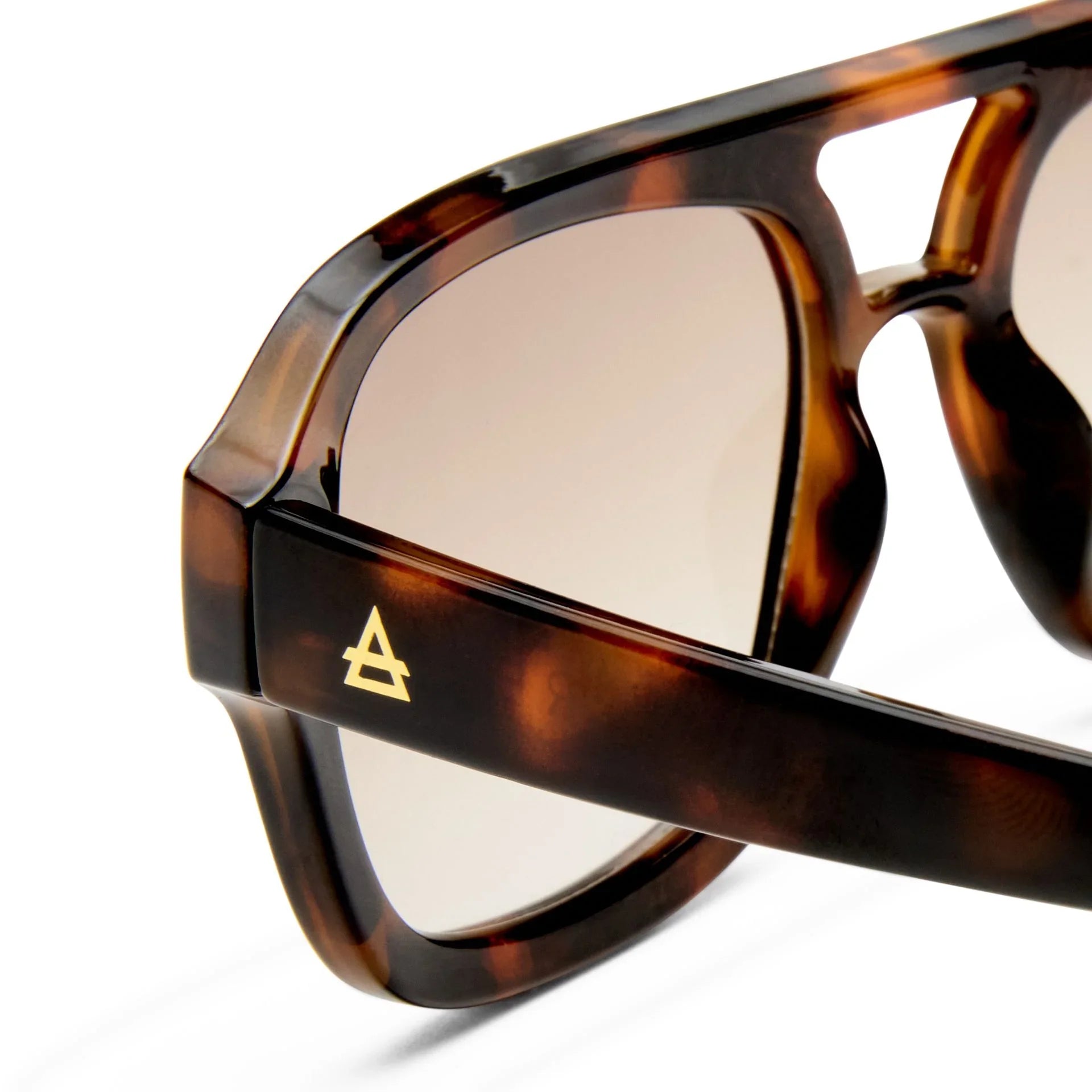 Aire | Aquarius | Dark Tort